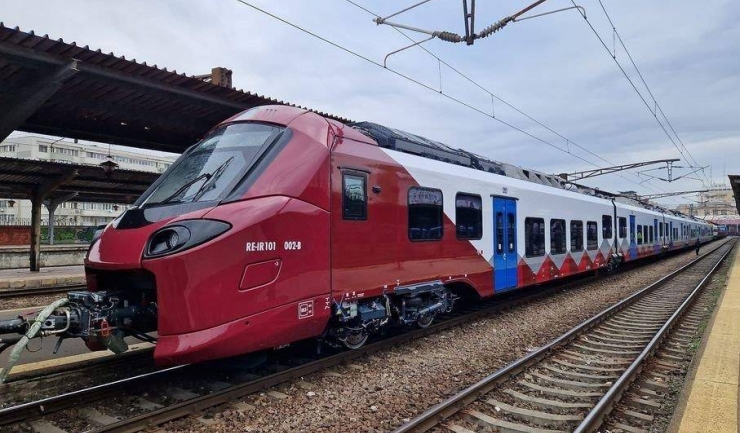 CFR Călători: Patru trenuri vor circula cu inovativa rămă electrică Alstom Coradia 1 cfr calatori patru trenuri vor fi operate cu noua rama electrica moderna alstom coradia 689ddb42f05d9