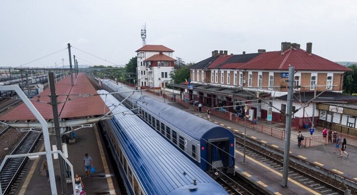 Trenurile blocate temporar între Medgidia și Mircea Vodă din cauza unui incendiu devastator 1 circulatia trenurilor oprita temporar intre medgidia si mircea voda din cauza unui incendiu 68a1fe635e509