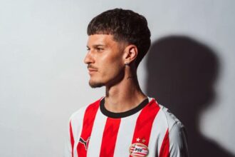 clasament pe ce loc se afla dennis man in topul celor mai bine cotati jucatori de la psv eindhoven 689b11bd67205