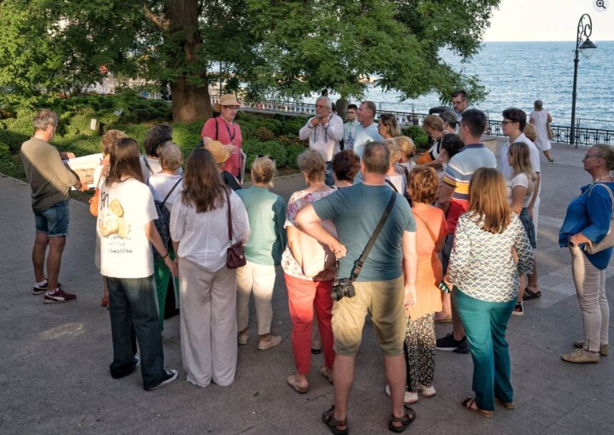 Constanța de odinioară revine în actualitate: Tururi ghidate fără costuri, la 100 de ani de la evenimentele remarcabile, oferite de MINAC 1 constanta de altadata prinde viata tururi ghidate gratuite la 100 de ani distanta organizate de minac 6893109d784cb