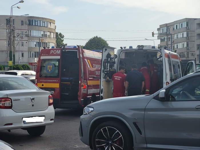 Constanța: Accident rutier în Tomis III – Un pieton a fost izbit de mașină în apropierea autogării 1 constanta un pieton a fost lovit de autoturism in zona tomis iii langa autogara 68a1fa70bde75