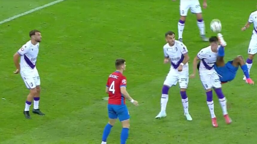 Scandal pe teren la FCSB – FC Argeș! Lovitura în cap care a lăsat adversarul fără reacție, dar a scăpat de eliminare! 1 controverse la fcsb fc arges si a ametit adversarul cu un picior in cap dar a scapat de rosu 68ab6c9b367fe