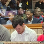 Ororile care au zguduit Africa de Sud: un angajat alb recunoaște că a dat porcilor trupurile a două femei de culoare ucise la o fermă 2 crimele care au infuriat africa de sud un muncitor alb admite ca a hranit porcii cu cadavrele a doua femei de culoare ucise la o ferma 6890df276c983