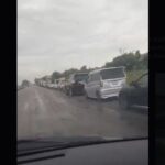 Rusia se confruntă cu o penurie de benzină: șoferii formează cozi interminabile! 3 criza de benzina in rusia soferii stau la cozi de kilometri video 68a734f3a66ee