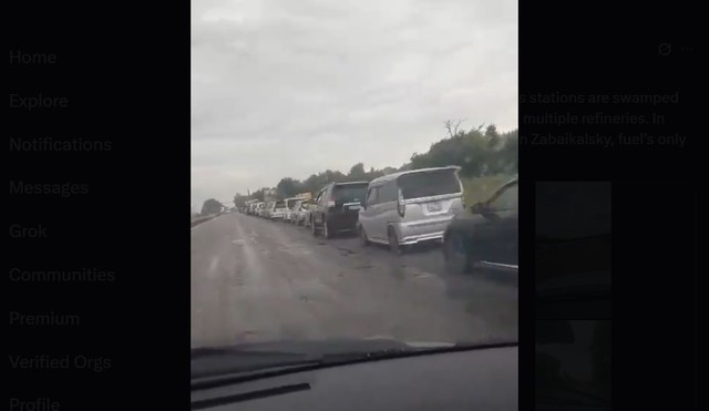 Rusia se confruntă cu o penurie de benzină: șoferii formează cozi interminabile! 1 criza de benzina in rusia soferii stau la cozi de kilometri video 68a734f3a66ee