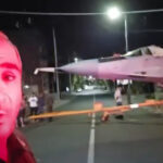 „Pe străzile Erevanului: Soldații lui Putin și aventura neașteptată a avionului de luptă” 2 cu mig ul pe bulevard momentul in care soldatii lui putin scapa un avion de lupta in timp ce l tractau pe o strada din erevan 68ac83dc96e3b