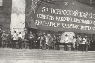 cu o suta de ani inainte de evgheni prigojin cum au fost bolsevicii aproape de colaps din cauza unei revolte neasteptate de la moscova 6897a41c9337a