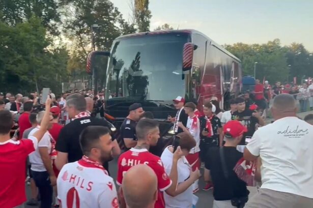 cum a decurs revederea lui politic si a lui musi cu fostii colegi cei doi au facut rocada intre dinamo si fcsb 688e5306c1b67