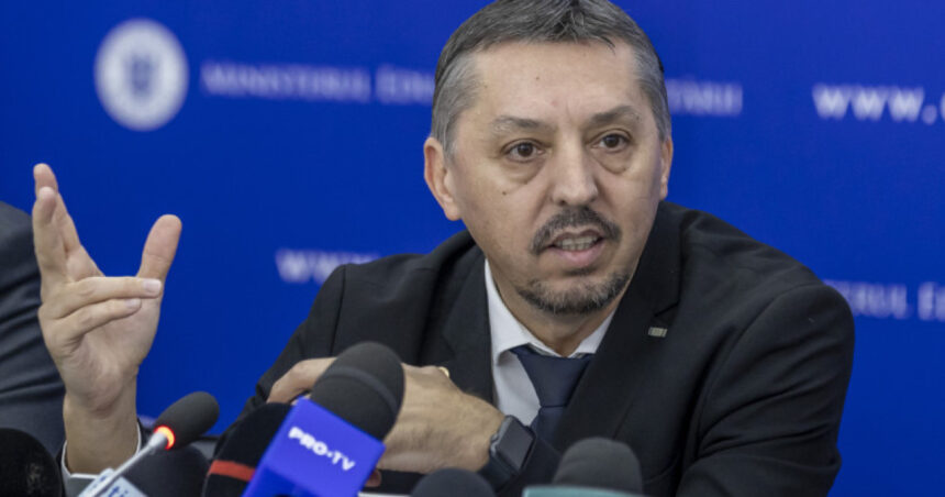 Daniel David, șeful Educației, despre combinația pensie-salariu: Împărtășesc aceeași viziune cu sindicatele! 1 daniel david ministrul educatiei despre cumulul pensie salariu aici sunt pe aceeasi parte a baricadei cu sindicatele 68a6b5628c870