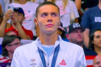 david popovici dublu campion mondial la singapore mesaj emotionant pentru familia si echipa sa nimic nu se castiga singur 688cb14d54381