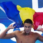 David Popovici, un mesaj dincolo de limitele timpului după ce a realizat o performanță istorică la Singapore: ”Îmi este cinste să fiu român!” 2 david popovici mesaj dincolo de cronometru dupa ce a scris istorie la singapore mandru ca sunt roman 688cad27ddeb4