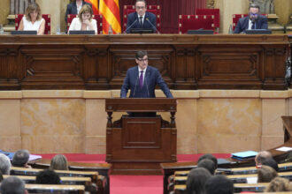 demisii pe banda rulanta ale politicienilor cu diplome doar in cv uri ce figuri publice au fost demascate in spania 688f197f5f596