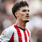 Dennis Man, martor al unui cataclism istoric pentru PSV. O astfel de întâmplare nu s-a mai văzut de 57 de ani! 2 dennis man pe teren intr un dezastru istoric pentru psv nu s a mai intamplat asta de 57 de ani 68b4137296eff
