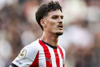 dennis man pe teren intr un dezastru istoric pentru psv nu s a mai intamplat asta de 57 de ani 68b4137296eff