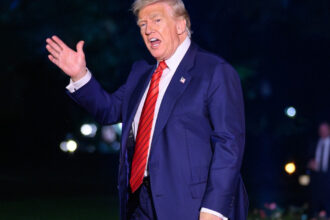 donald trump a incercat sa raspunda la intrebarea daca va candida pentru un al treilea mandat am cele mai bune cifre in sondaje 689226262ea18