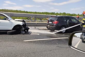 doua accidente rutiere in lant pe autostrada a2 la kilometrul 161 sens bucuresti 17 persoane au fost implicate 6895d96a202b8
