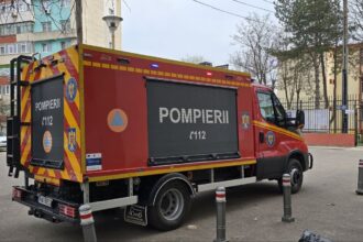 doua autoturisme s au ciocnit aproape de plaja modern pe strada ecaterina varga pompierii chemati de urgenta 68a9b00da2342