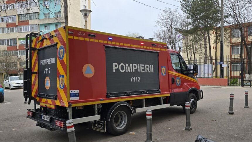Accident rutier la Plaja Modern: Două mașini s-au lovit pe strada Ecaterina Varga, intervenție rapidă a pompierilor! 1 doua autoturisme s au ciocnit aproape de plaja modern pe strada ecaterina varga pompierii chemati de urgenta 68a9b00da2342