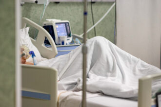 doua cazuri de infectare cu virusul west nile in judetul timis unul dintre pacienti este in stare grava la ati 68b198abae3be