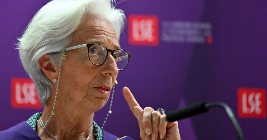 „Fără contribuția migranților, economia europeană riscă stagnarea, subliniază lidera BCE. Lagarde: „Suntem datori celor care vin să lucreze aici”” 1 economia europei nu poate creste fara migranti avertizeaza sefa bancii centrale europene lagarde datoram mult lucratorilor straini 68ab4b061c6cf