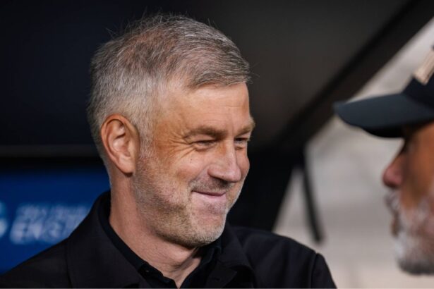 edward iordanescu eroul unei povesti fotbalistice de vis printre cele mai tari din europa 688d0500c728a