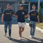 Capturat în miezul nopții: Tânărul din Constanța, reținut după ce a ținut două fete captive într-un apartament! 3 el este individul care a sechestrat doua tinere intr un apartament din constanta politistii au spart usa 68adad14e0f62