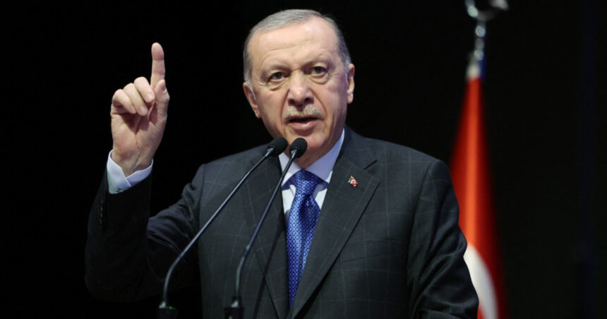 Erdogan intensifică represiunea împotriva disidenței în Turcia: 40 de suspecți prind închisoarea 1 erdogan continua persecutia opozitiei in turcia 40 de persoane au fost arestate 689f1a2a1409b