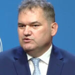 Cazul livratorului străin agresat: Cseke Attila avertizează asupra riscurilor mesajelor nocive. 3 exclusiv cazul livratorului strain batut cseke attila responsabilitatea e a celor care propaga asemenea mesaje este o chestiune periculoasa 68b0a9cb7a01d