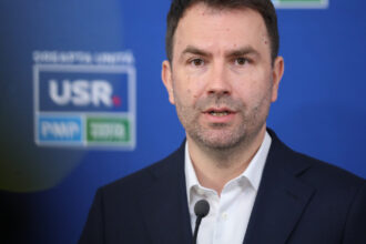 exclusiv ce raspuns a dat catalin drula intrebat daca nicusor dan l a lasat singur pe ilie bolojan in fata nemultumirilor legate de reforme 68a616cca30e1