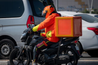 exclusiv cum sunt selectati muncitorii straini adusi in romania muncim din greu sa castigam niste bani nu suntem invadatori 68b1aa4099913
