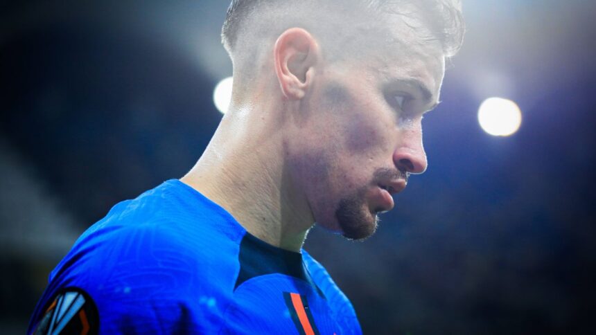 Darius Olaru, luptător după egalul cu Aberdeen - FCSB 2-2: „Dispunem de puterea necesară pentru a ne califica!” Declarații despre eliminarea lui Cisotti. 1 exclusiv darius olaru razboinic dupa aberdeen fcsb 2 2 avem forta sa ne calificam ce a spus despre cartonasul rosu incasat de cisotti 68a78ae598318