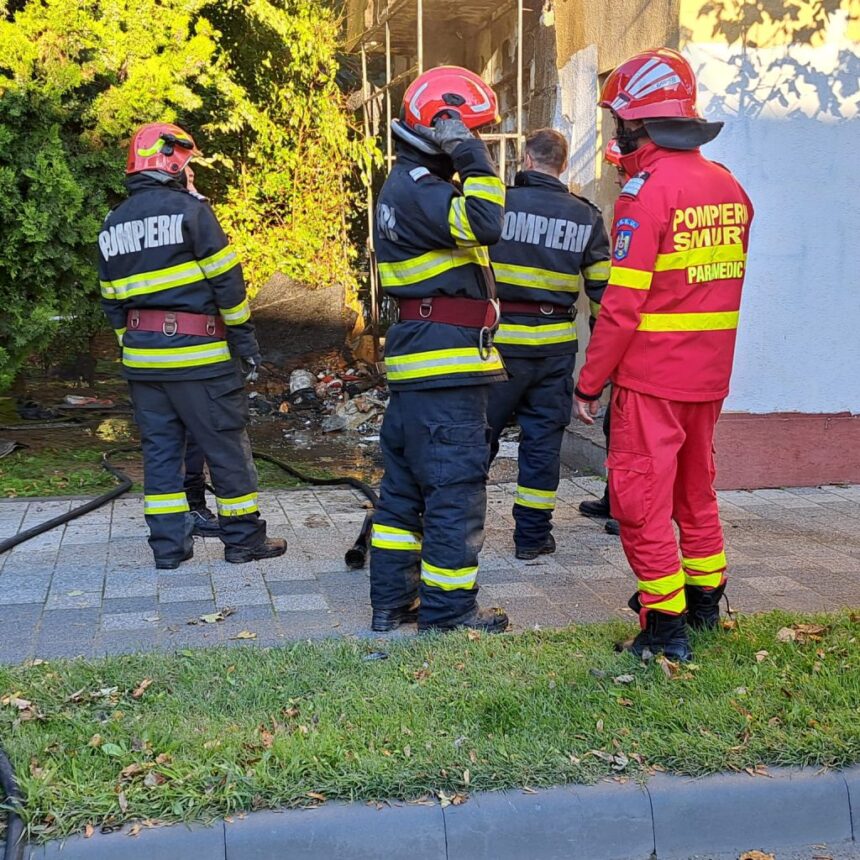 Deflagrație pe Aleea Mărgăritarelor din Constanța: o femeie rănită grav, transportată de urgență la spital 1 explozie pe aleea margaritarelor din constanta femeie cu arsuri dusa de urgenta la spital 689855bfe56a1