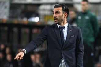 fata la joc editie speciala la finalul fcsb drita joi pe pro tv si voyo costin stucan si catalin oprisan comenteaza la cald prestatia campioanei 688cd098bfcab