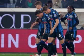forteaza mutarea la inter jucatorul dorit de cristi chivu si a sters toate pozele in tricoul echipei sale 688dadc7035d9