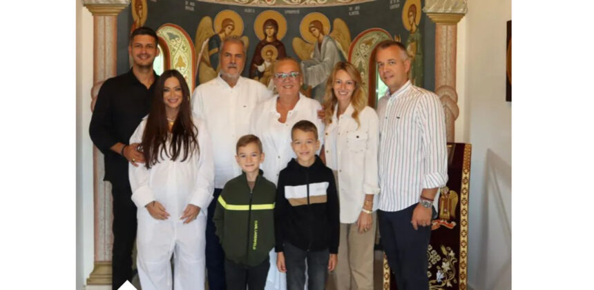 Adrian Năstase îmbrățișează din nou bucuria de a fi bunic: Nora sa din Constanța a adus pe lume un băiețel! 1 fostul premier adrian nastase este din nou bunic nora sa originara din constanta a nascut un baietel 68b1f317a6262