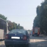 Coliziune la CET, la trecerea de pietoni: Traficul este complet oprit pe ambele direcții! 3 foto accident la cet la trecerea de pietoni traficul este blocat pe ambele sensuri 6895cfa8e75e0