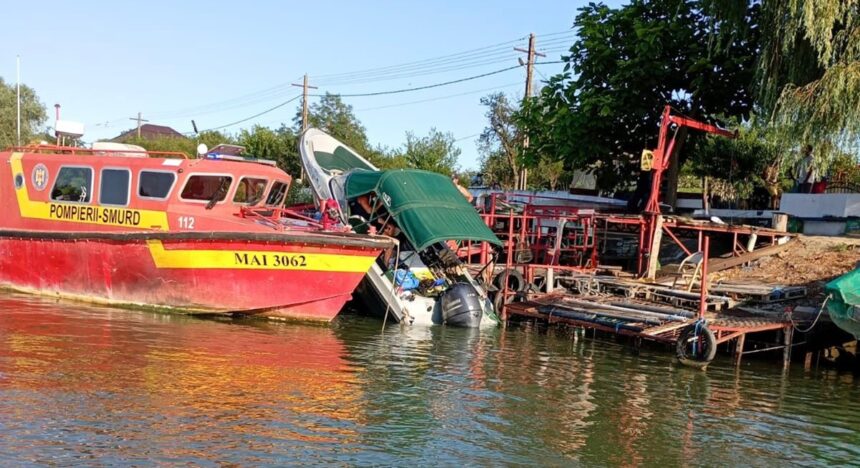 Coliziune pe ape în Delta Dunării: incident dramatic la Crișan implicând o ambarcațiune cu doi copii la bord! 1 foto accident naval in delta dunarii la crisan cu o ambarcatiune in care se aflau si doi copii 688e376d50303