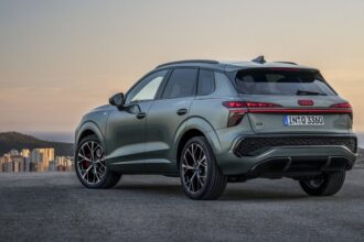 foto audi lanseaza in romania noul suv q3 la un pret peste rivalul bmw x1 6892d3a945116