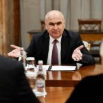 Bolojan poartă discuții cu judecătorii pe tema pensiilor speciale: Reforma se bazează pe echitate, normalitate, eficiență și realitățile financiare actuale. 3 foto bolojan discutii cu magistratii despre pensiile speciale reforma tine cont de echitate normalitate si eficienta precum si de realitatile bugetare 68a30f34f40b6