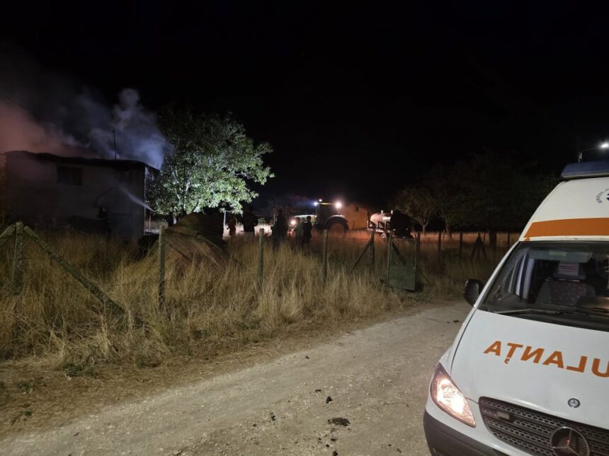 Flăcări misterioase la Lipnița: O locuință s-a transformat în scrum, în absența curentului electric, iar proprietarii sunt departe, în Germania – reacția primarului 1 foto incendiu misterios la lipnita o casa a ars complet desi era fara curent electric proprietarii sunt plecati in germania reactia primarului 68b2e4e813cba