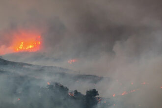 foto noi incendii devastatoare in turcia peste 250 de persoane au fost evacuate dintr o regiune turistica 68a1d5301e808