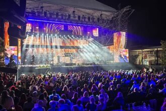 foto o noua pagina in istoria festivalului national de muzica usoara mamaia un regal muzical in prima zi 68aabd9e3981d