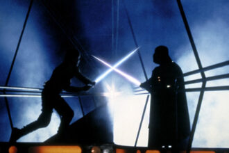 foto sabia laser din star wars folosita de darth vader expusa la londra inaintea unei licitatii suma pentru care ar putea fi vanduta 6893b3210a639
