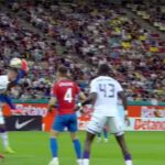 Impactul nefericit: Victima lui Ngezana povestește cum a fost lovită în față de fundașul de la FCSB: „M-a lovit din plin!” 2 foto si video cum a aparut victima lui ngezana dupa ce a primit o tibie in fata din partea fundasului de la fcsb m a lovit din plin 68ac6d3b7f329