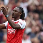 Arsenal își dezvăluie noua stea: Eberechi Eze strălucește pe teren înaintea confruntării cu Leeds. Cât a costat transferul de la Crystal Palace? 3 foto si video cum si a prezentat arsenal noul transfer mare eberechi eze pe teren inainte de meciul cu leeds cat au platit tunarii lui crys 68aad57773daf