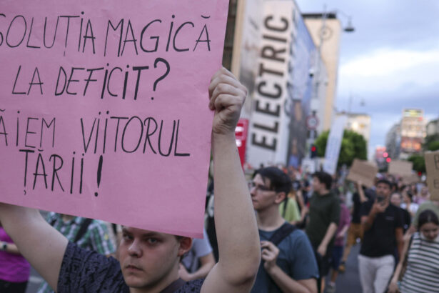 foto studentii ameninta cu noi proteste anul universitar nu poate incepe asa care sunt solicitarile lor 68ad92a5b386a