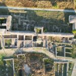 Descoperiri fascinante la cetatea Histria: Monede străvechi și bijuterii rare din epoca romană, dezvăluite de arheologi! 3 foto tezaur descoperit de arheologi la cetatea histria monede antice si bijuterii din metale pretioase din perioada romana au fost scoase la lumina 68a9ce41207c4
