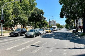 foto trafic de cosmar pe bulevardul tomis bulevardul alexandru lapusneanu si strada soveja incepand de luni incep lucrarile de reabilitare a carosabilului si a zonei pietonale 688ca6b96b7fe
