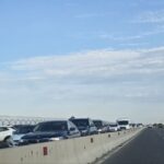 Cozi interminabile pe DN 2A către Aeroportul Mihail Kogălniceanu: O adevărată provocare de trafic! 2 foto trafic de cosmar pe dn 2a spre aeroportul mihail kogalniceanu coloanele sunt de peste 5 km 688e45ad0ad0b