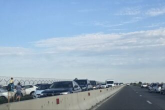 foto trafic de cosmar pe dn 2a spre aeroportul mihail kogalniceanu coloanele sunt de peste 5 km 688e45ad0ad0b
